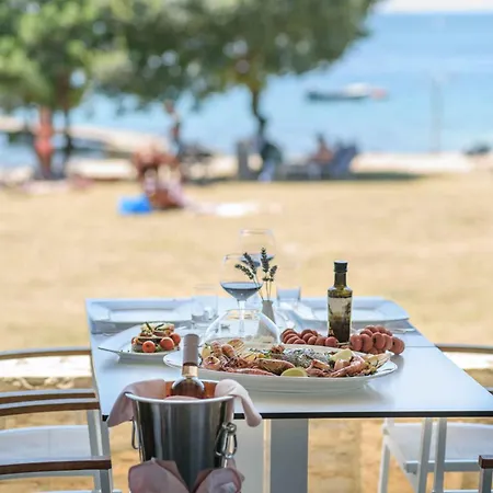 Mobilehomes In - Istrien 50060 * Rovinj