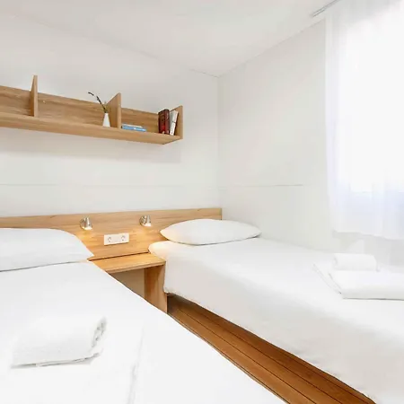 Mobilehomes In - Istrien 50060 * Rovinj